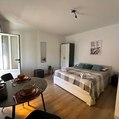 Studio Apartment Coce Τρογκίρ Εξωτερικό φωτογραφία