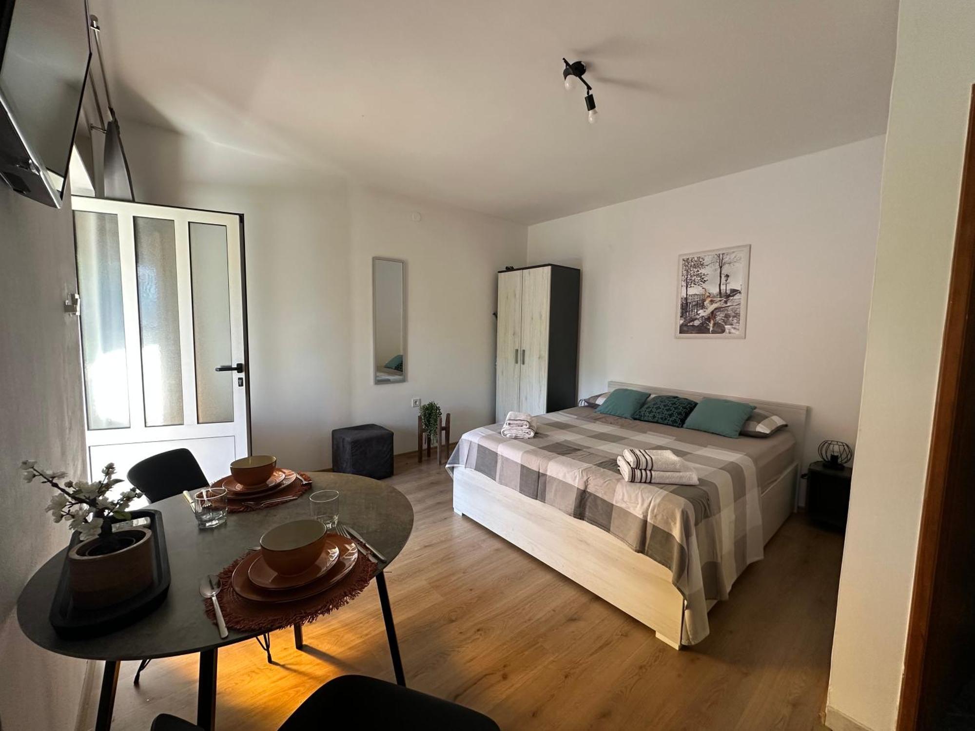 Studio Apartment Coce Τρογκίρ Εξωτερικό φωτογραφία
