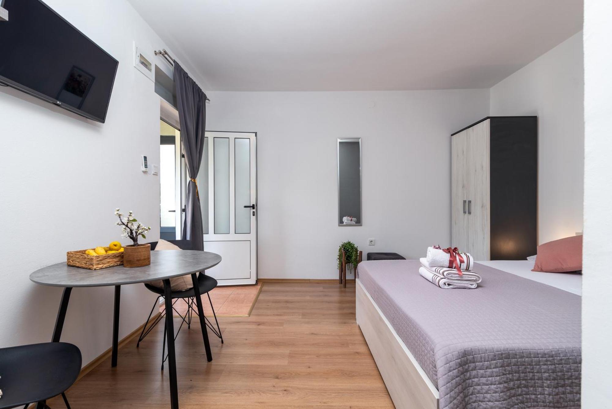 Studio Apartment Coce Τρογκίρ Εξωτερικό φωτογραφία