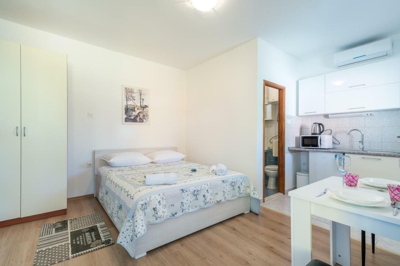 Studio Apartment Coce Τρογκίρ Εξωτερικό φωτογραφία